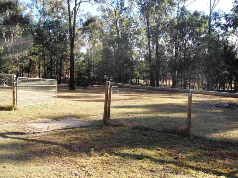 2-4 Chalmers Ct, Jimboomba QLD 4280