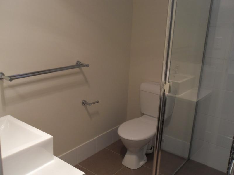 2/30 Daniel  St, Lota QLD 4179