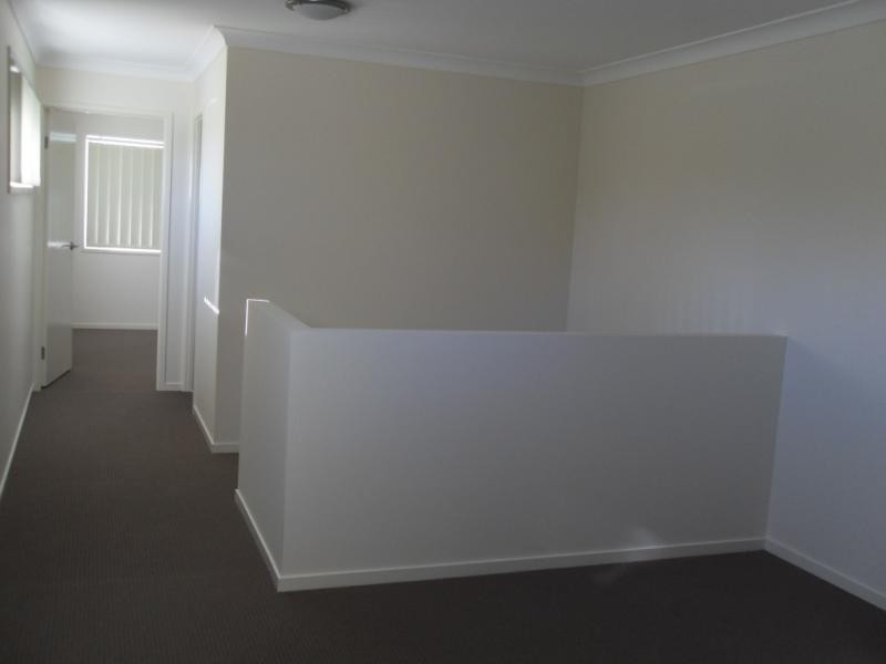 2/30 Daniel  St, Lota QLD 4179