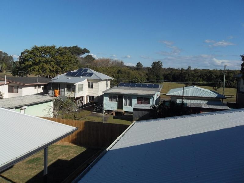 2/30 Daniel  St, Lota QLD 4179