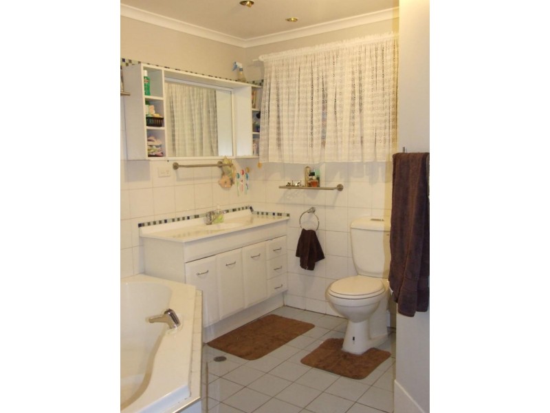 36 Abell Rd, Jimboomba QLD 4280