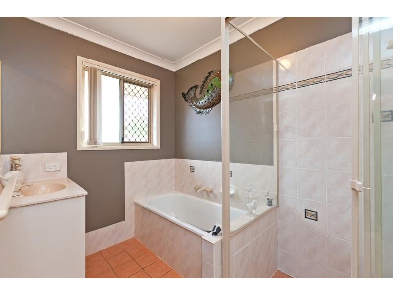 74 School Rd, Victoria Point QLD 4165