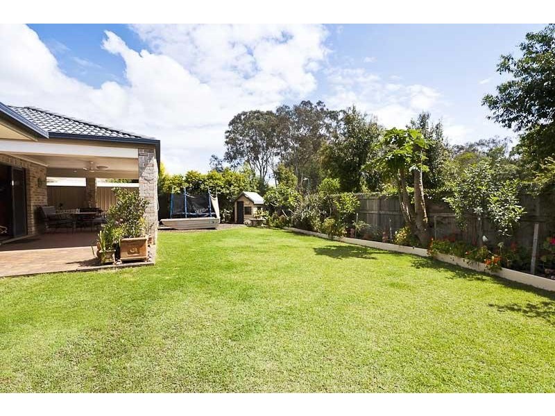 33 Parklink Dr, Redland Bay QLD 4165