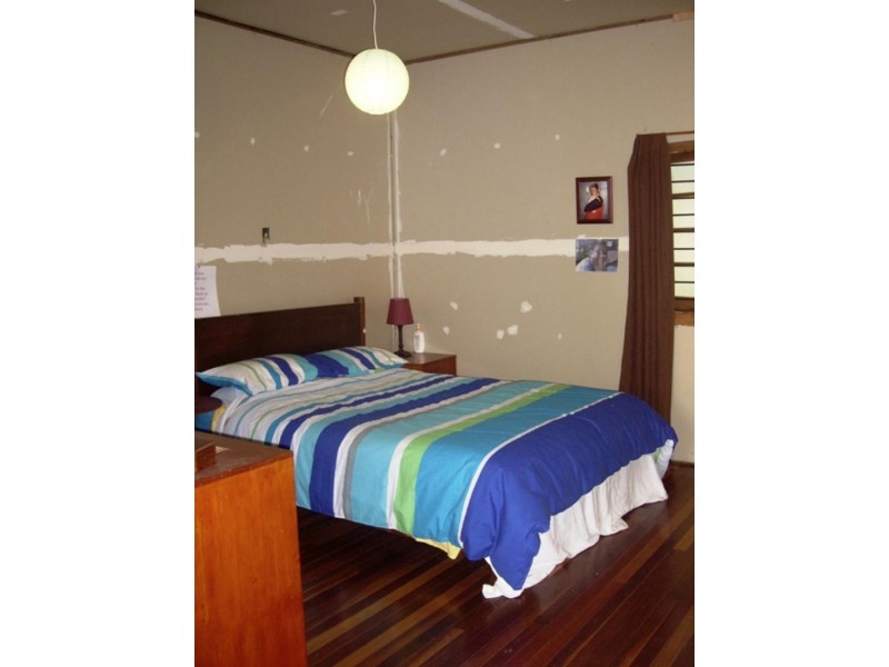 167 Morehead Ave, Norman Park QLD 4170