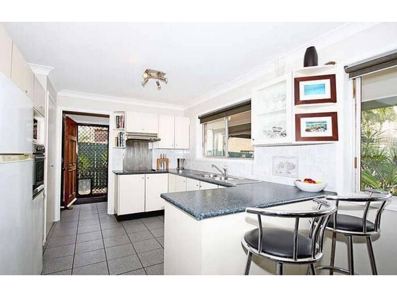 295 Old Cleveland Rd, Capalaba QLD 4157