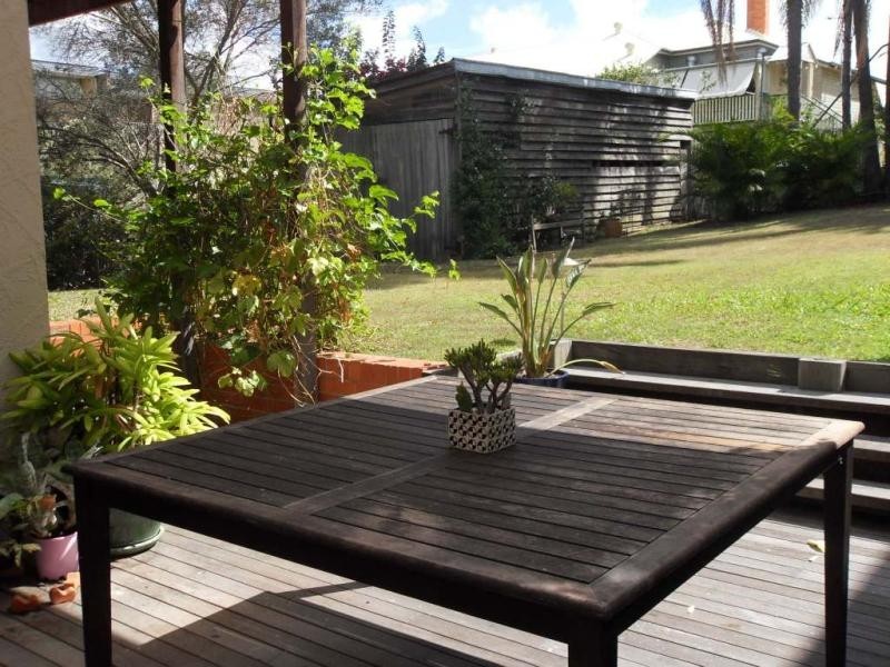 50 Amelia St, Coorparoo QLD 4151