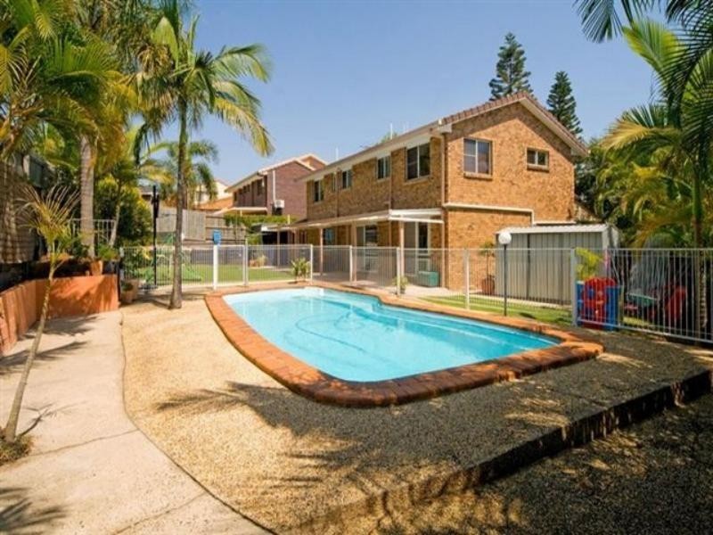 16 Raymore Ct, Carindale QLD 4152