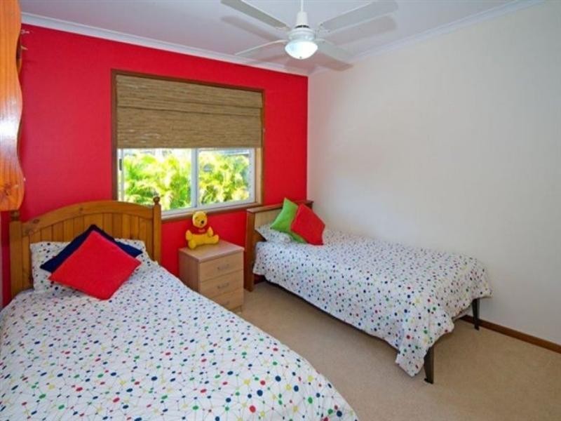 16 Raymore Ct, Carindale QLD 4152