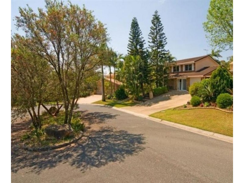 16 Raymore Ct, Carindale QLD 4152