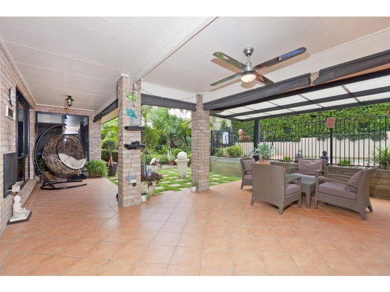 9 Grasmere  Pl, Carindale QLD 4152