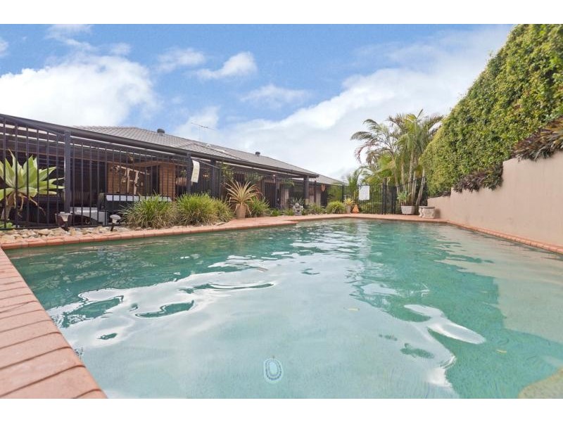 9 Grasmere  Pl, Carindale QLD 4152