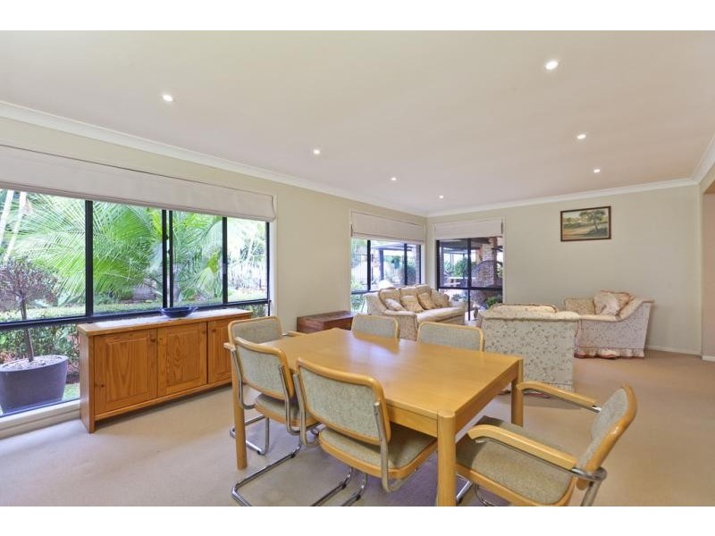 9 Grasmere  Pl, Carindale QLD 4152