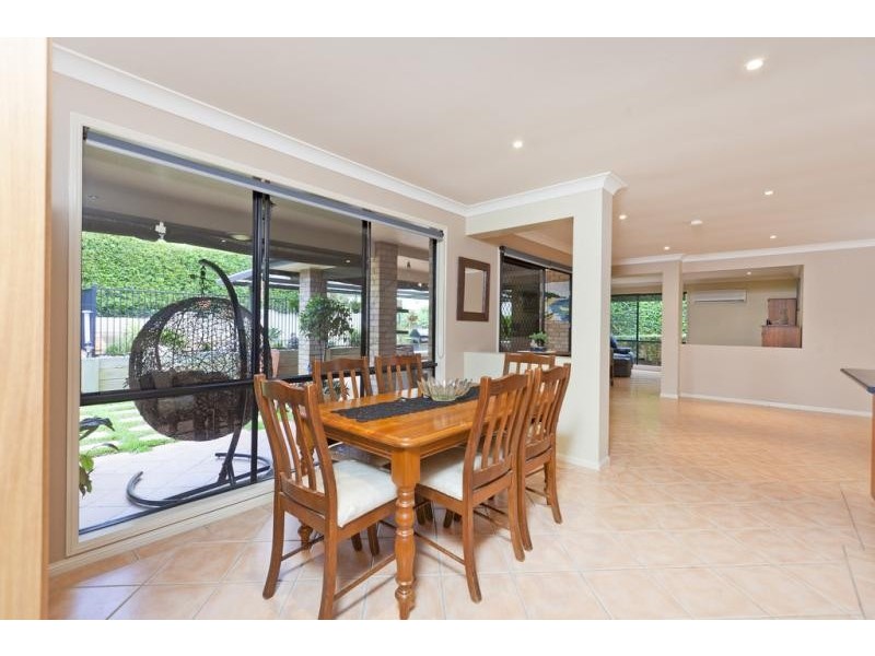 9 Grasmere  Pl, Carindale QLD 4152