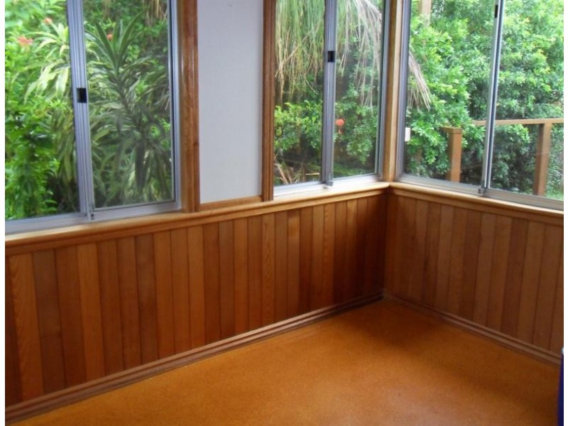 6 Coolcrest St, Wynnum QLD 4178