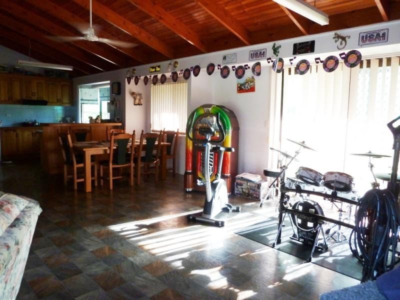 111 Millstream Rd, Jimboomba QLD 4280