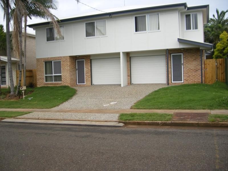 1/2A Bonniebrae St, Wynnum West QLD 4178