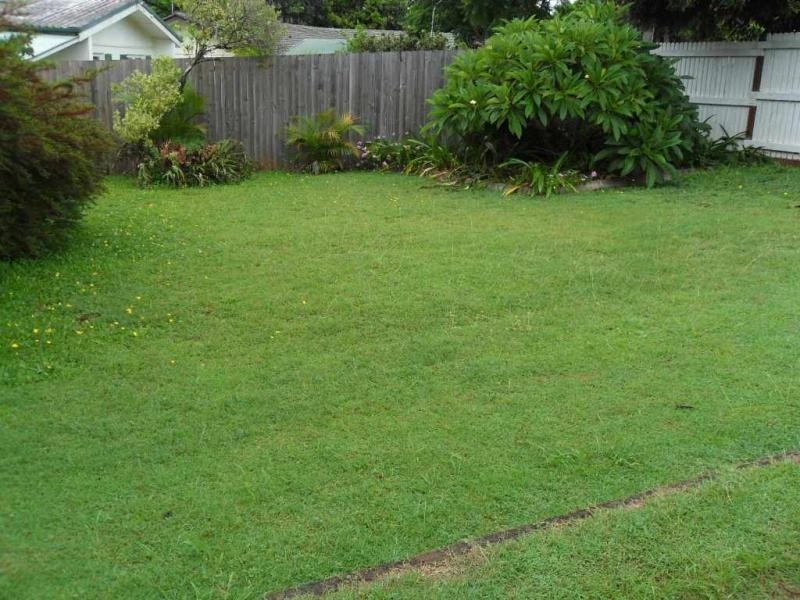 4 Coolcrest St, Wynnum QLD 4178