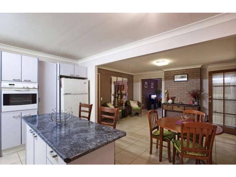 35 Robtrish St, Manly West QLD 4179