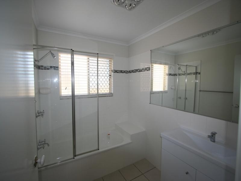 104 Randall Rd, Wynnum West QLD 4178