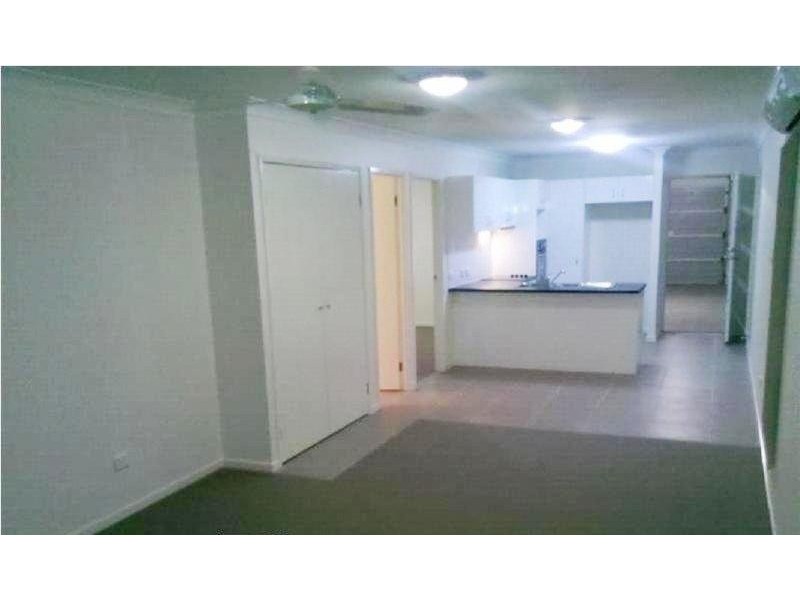 1/3 Hutton Ave, Wynnum QLD 4178