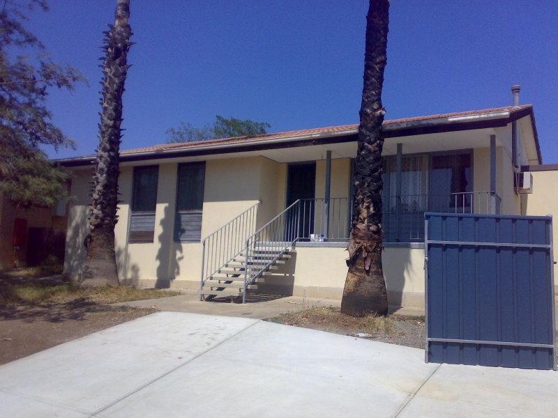 5 Paul  Ct, Christie Downs SA 5164