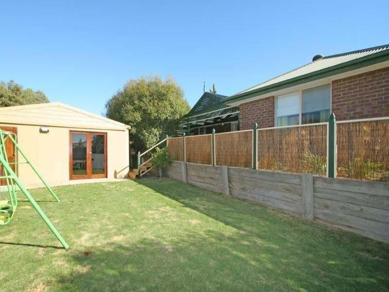 1 Excelsior Gr, Woodcroft SA 5162