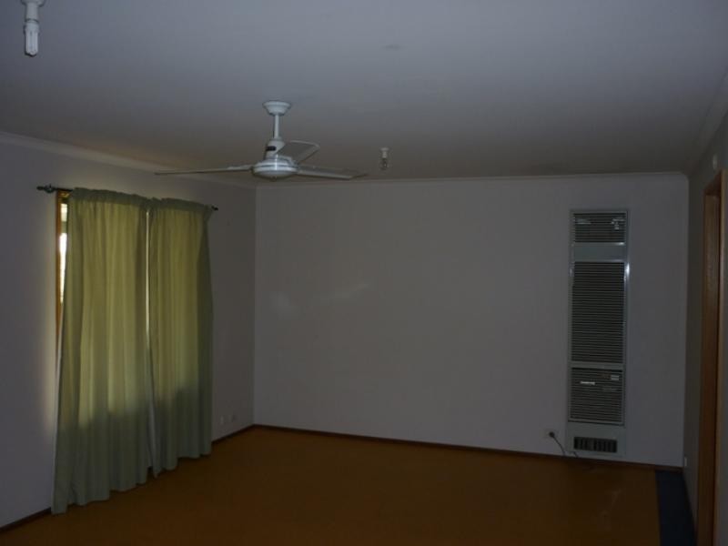 13A Latimer Cres, Trott Park SA 5158