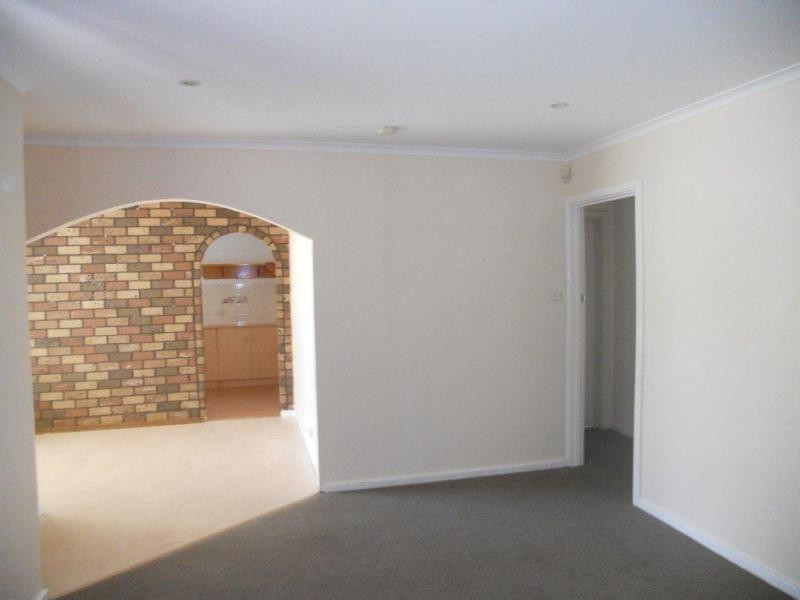 9 Isabella  Rd, Morphett Vale SA 5162