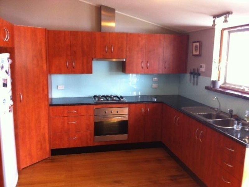 21 Glenloth Dr, Happy Valley SA 5159