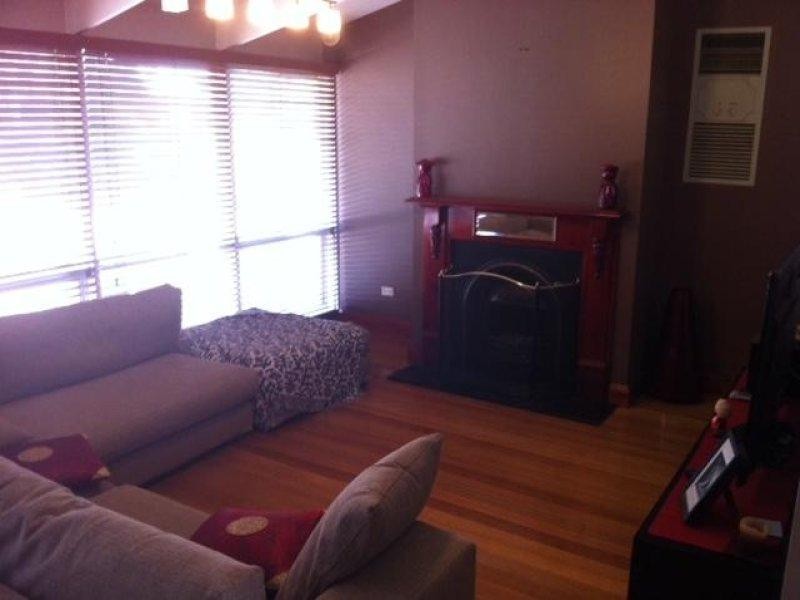 21 Glenloth Dr, Happy Valley SA 5159