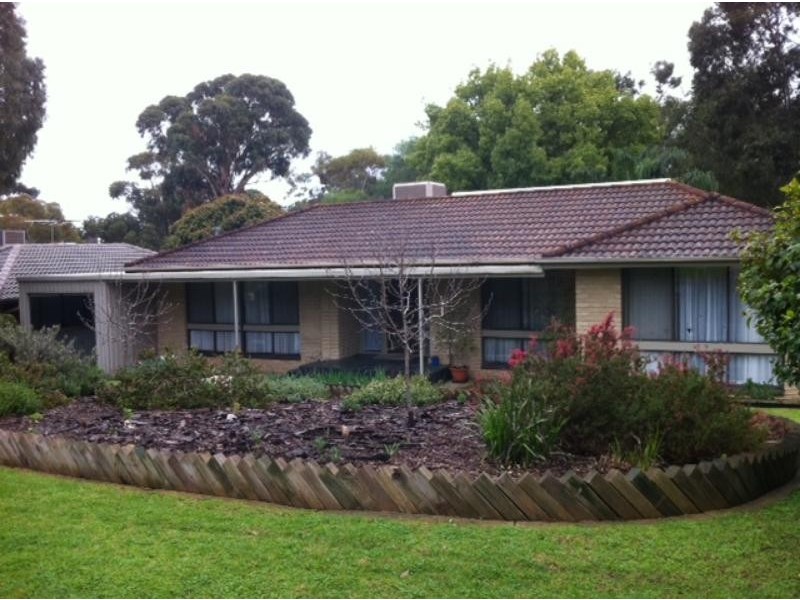 25 Booth St, Happy Valley SA 5159