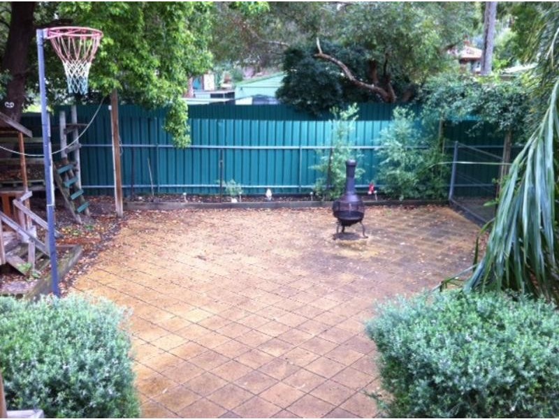 25 Booth St, Happy Valley SA 5159