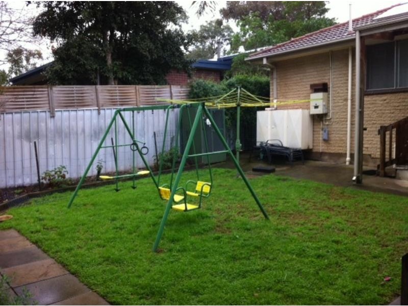 25 Booth St, Happy Valley SA 5159
