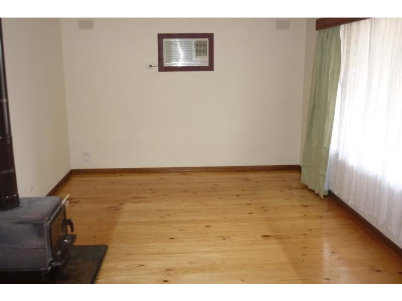 20 Sharon St, Morphett Vale SA 5162