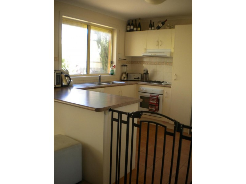 1 Redwood Cl, Noarlunga Downs SA 5168