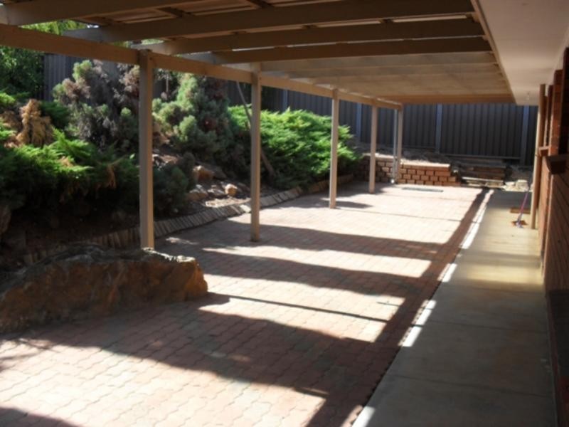 5 Gorton Ct, Trott Park SA 5158