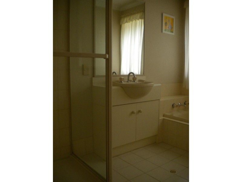 11 Churston Pl, Moana SA 5169