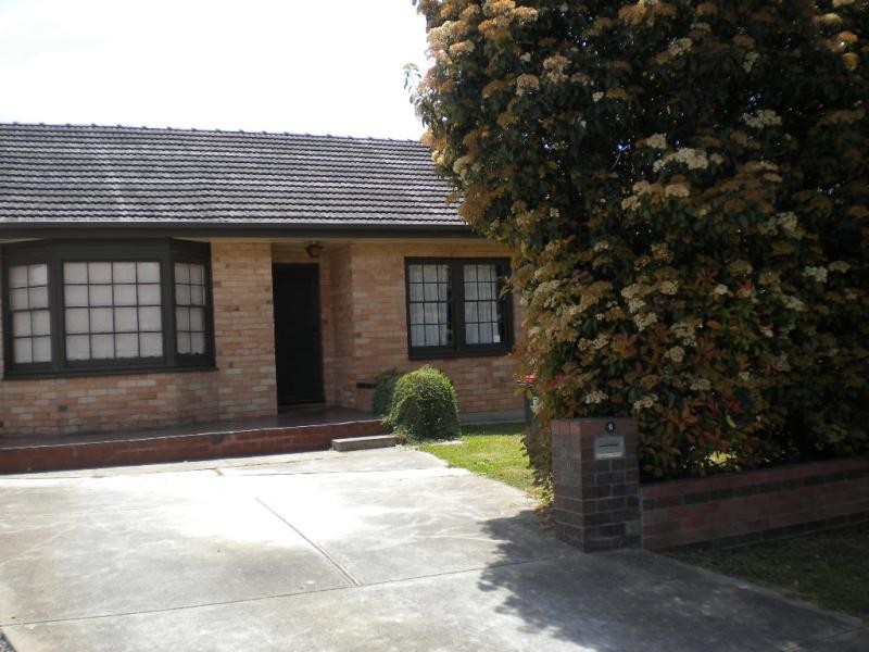 9 Elizabeth St, Reynella SA 5161