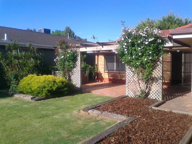37 Whittaker Ave, Old Reynella SA 5161