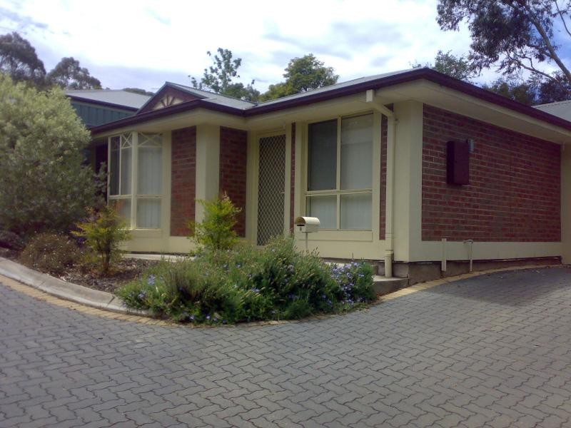 8/9 Meadowvale Rd, Coromandel Valley SA 5051