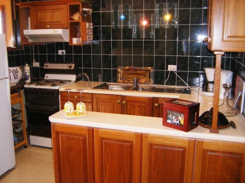 14 St Vincents (Downstairs) Ave, Hallett Cove SA 5158