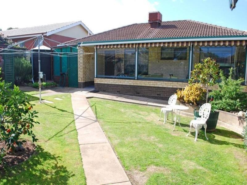 4  Hilton St, Christies Beach SA 5165