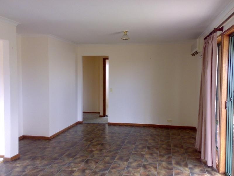 81 Mawson Cct, Woodcroft SA 5162