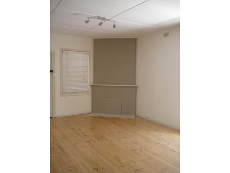 7 Plymouth St, Aldinga Beach SA 5173