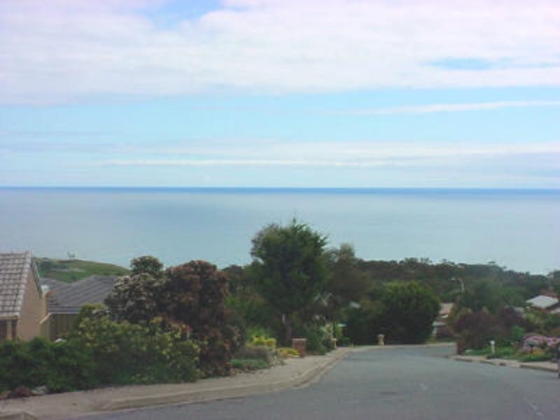 46   Lerunna Ave, Hallett Cove SA 5158