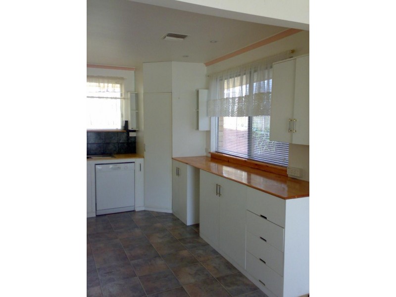 45 Oakridge Rise, Huntfield Heights SA 5163