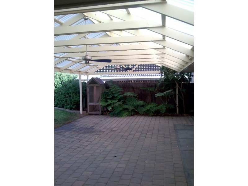 24 Fredrick Dr, Woodcroft SA 5162