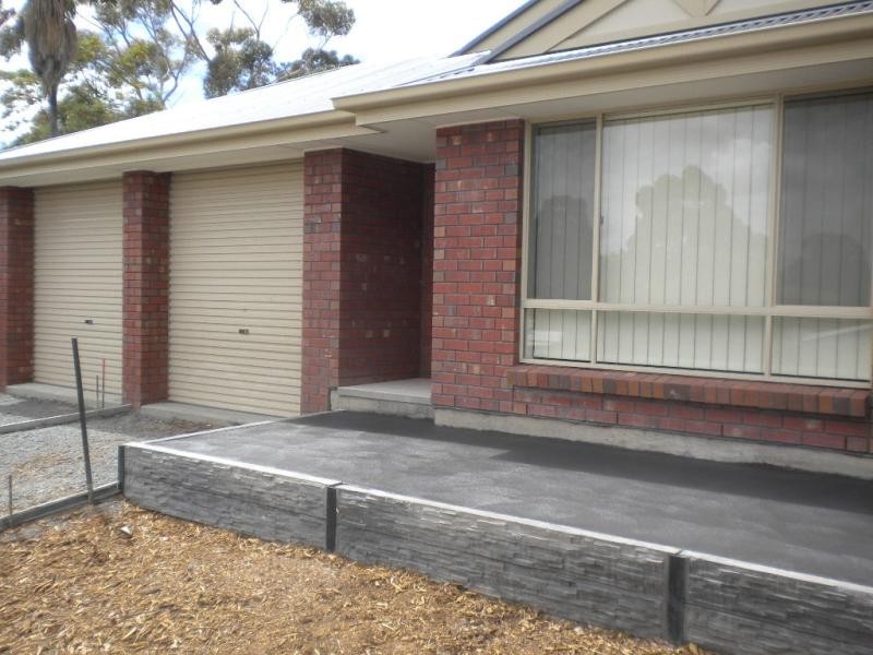 18 Guy St, Christie Downs SA 5164