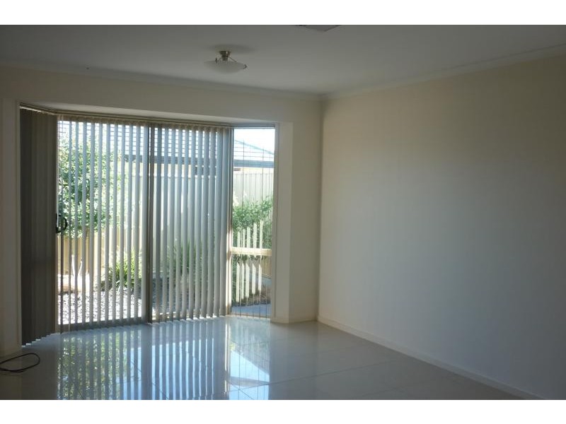 24 Tidal St, Seaford Meadows SA 5169