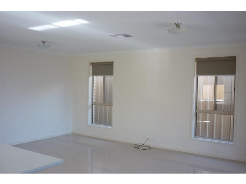 24 Tidal St, Seaford Meadows SA 5169